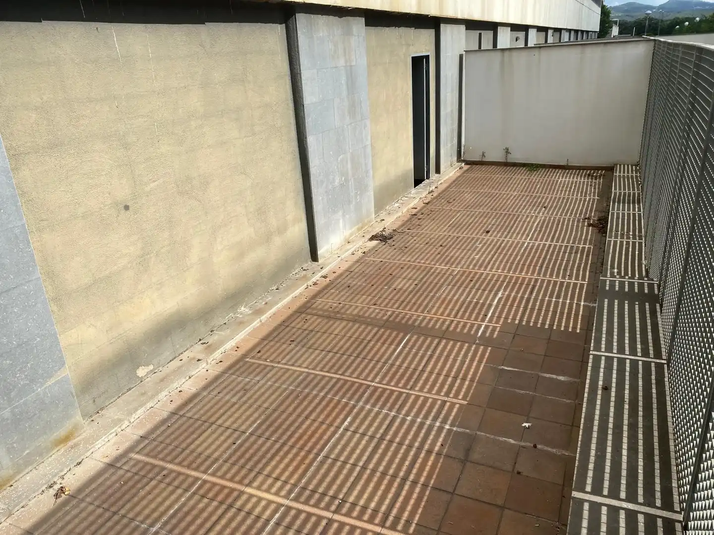 Gewerbefläche zum Verkauf in La Girada, imagen 3