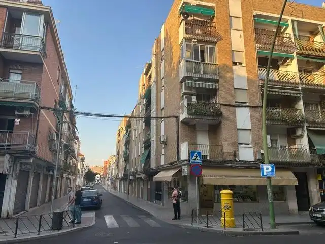 Flat for sale in Avenida Avenida Almogávares, imagen 4