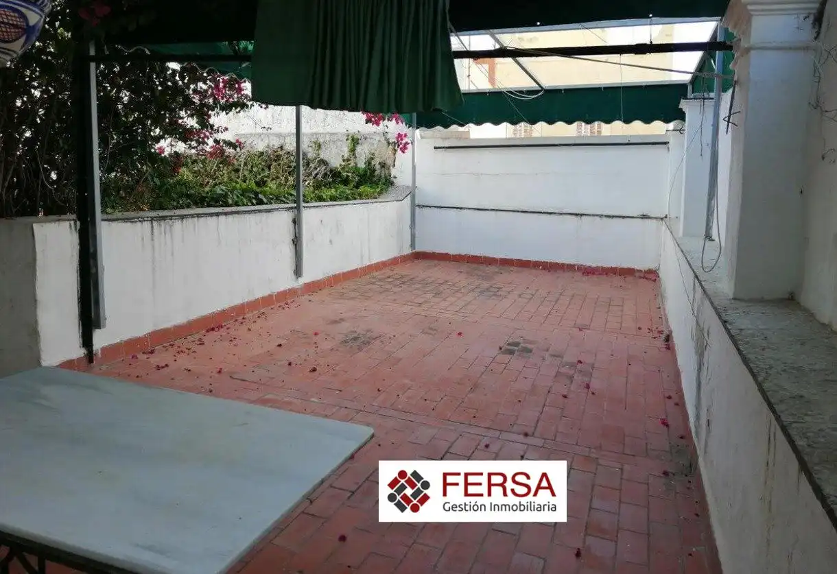 Vista exterior de Casa o chalet en venta en El Puerto de Santa María con Jardín privado, Terraza y Trastero