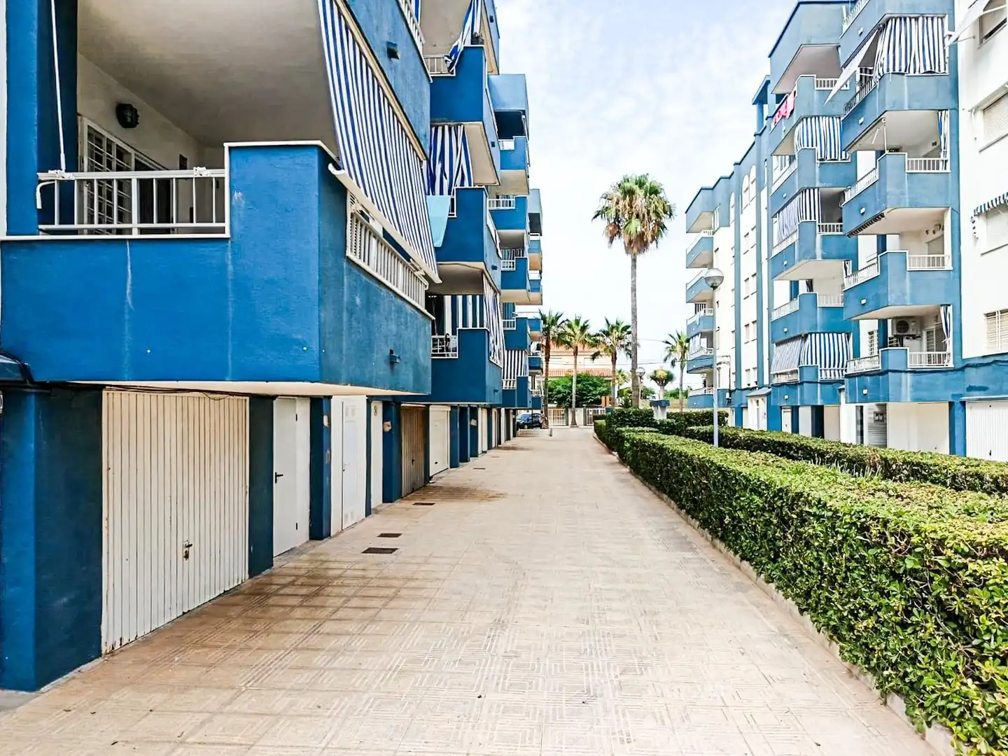Vista exterior de Apartament en venda en Miramar amb Terrassa, Moblat i Piscina comunitària
