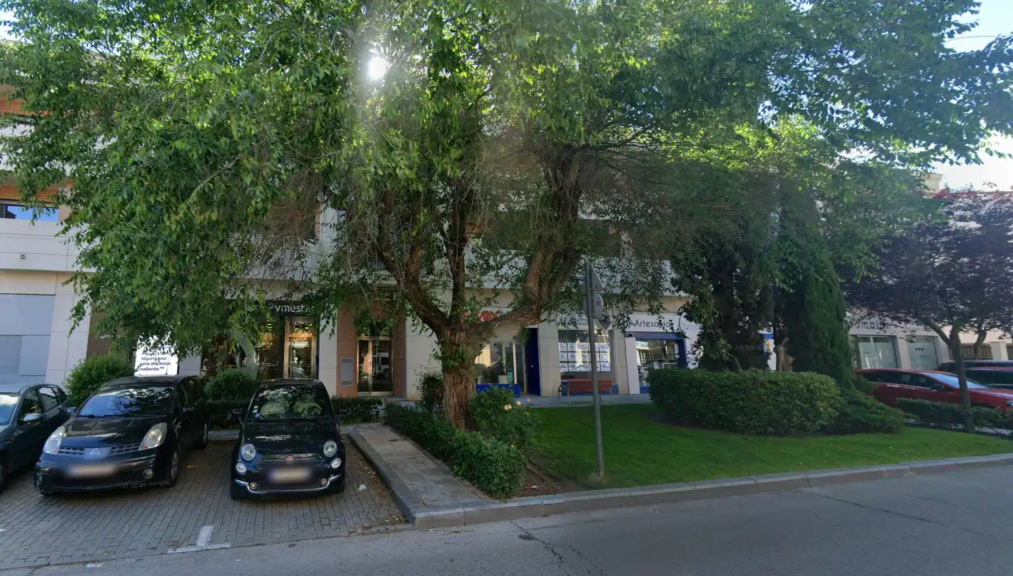 Vista exterior de Casa o xalet en venda en Villanueva de la Cañada ciudad