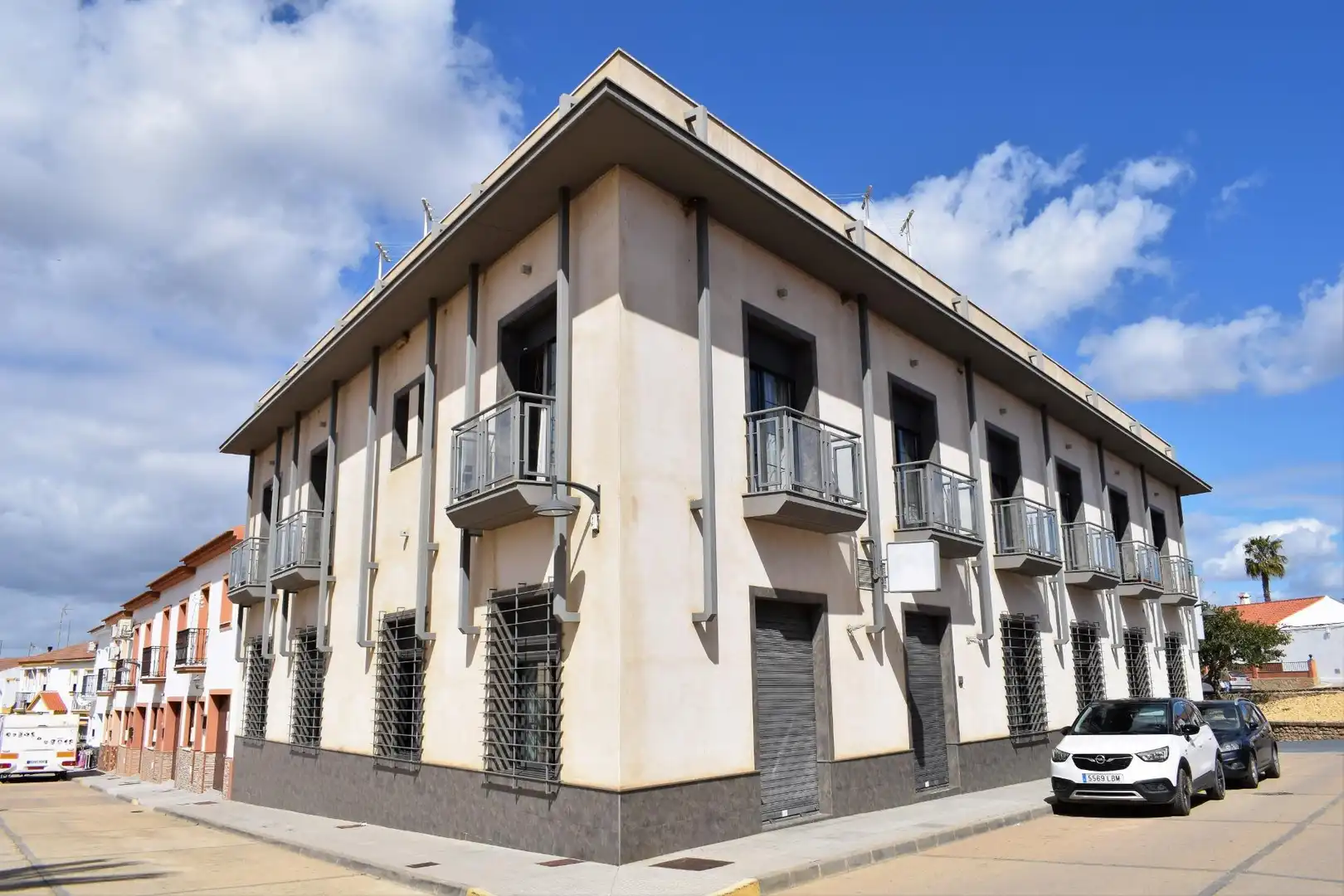 Vista exterior de Edificio en venta en San Bartolomé de la Torre