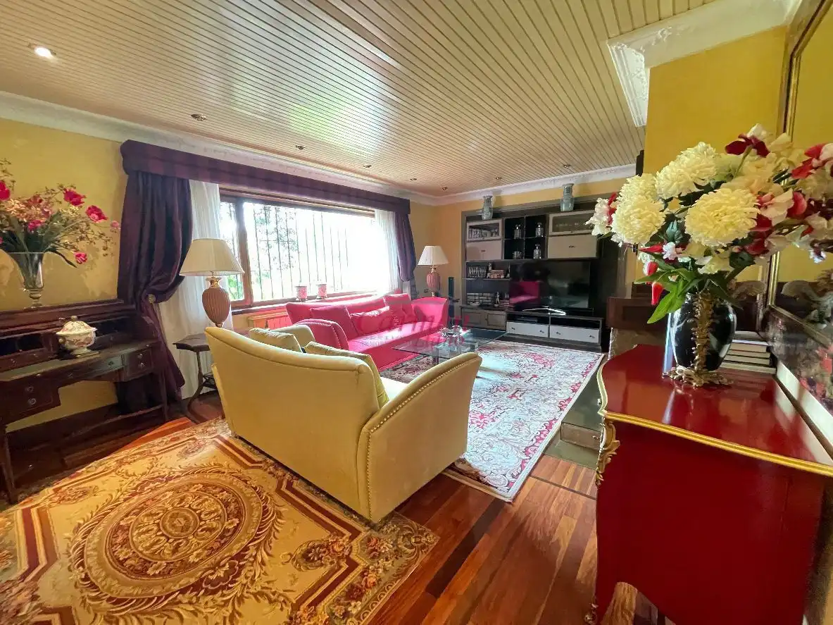 Sala de estar de Casa o chalet en venta en Loiu con Jardín privado, Terraza y Trastero