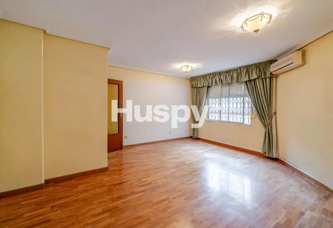 Piso con ascensor en venta en Carrer Arquitecto Morell