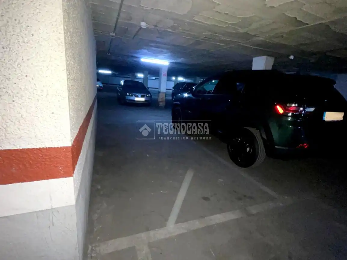 Einzelparkplatz mit Aufzug zum Verkauf in Marianao, imagen 2