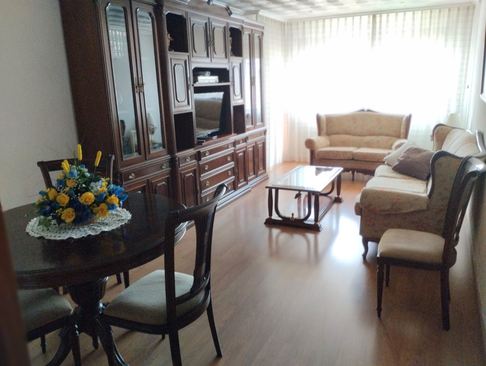 Sala d'estar de Pis de lloguer en  Zaragoza Capital amb Aire condicionat, Calefacció i Parquet
