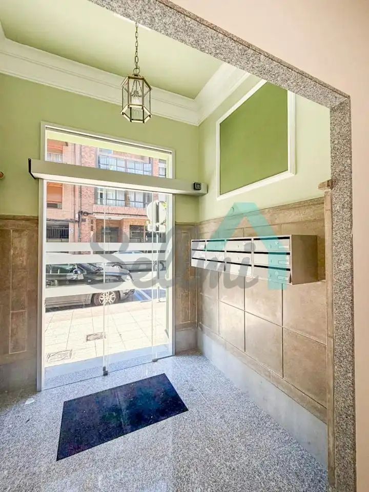 Wohnung zur Miete in Oviedo  mit Heizung, Möbliert und Internet