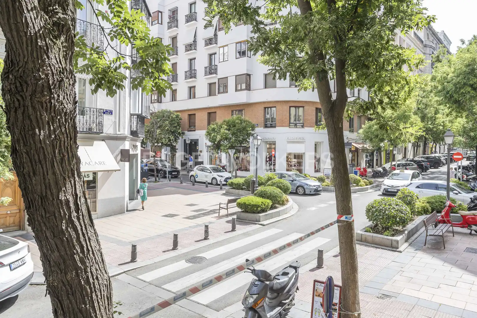 Exterior view of Flat for sale in Madrid  with Air Conditioner, Heating and Storage room