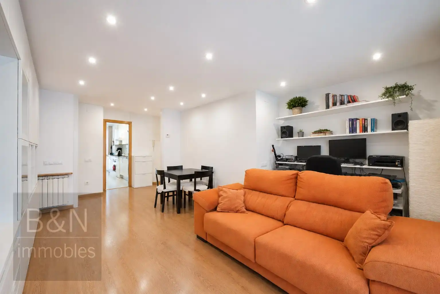 Wohnzimmer von Wohnung zum Verkauf in Terrassa mit Klimaanlage, Heizung und Balkon