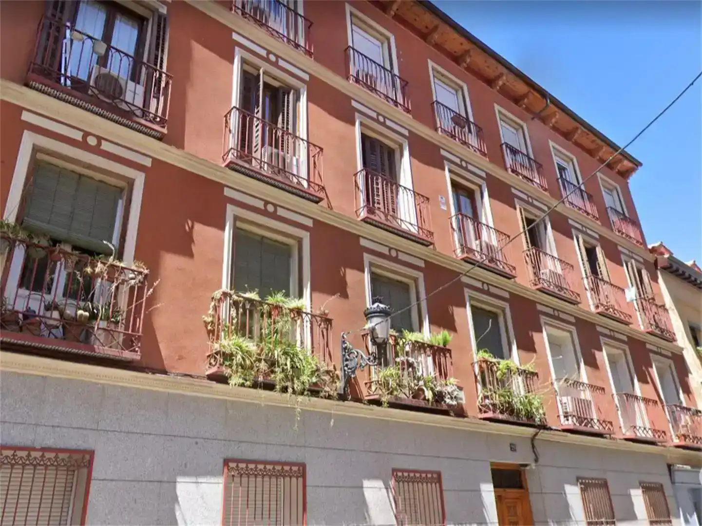 Außenansicht von Maisonette zum Verkauf in  Madrid Capital