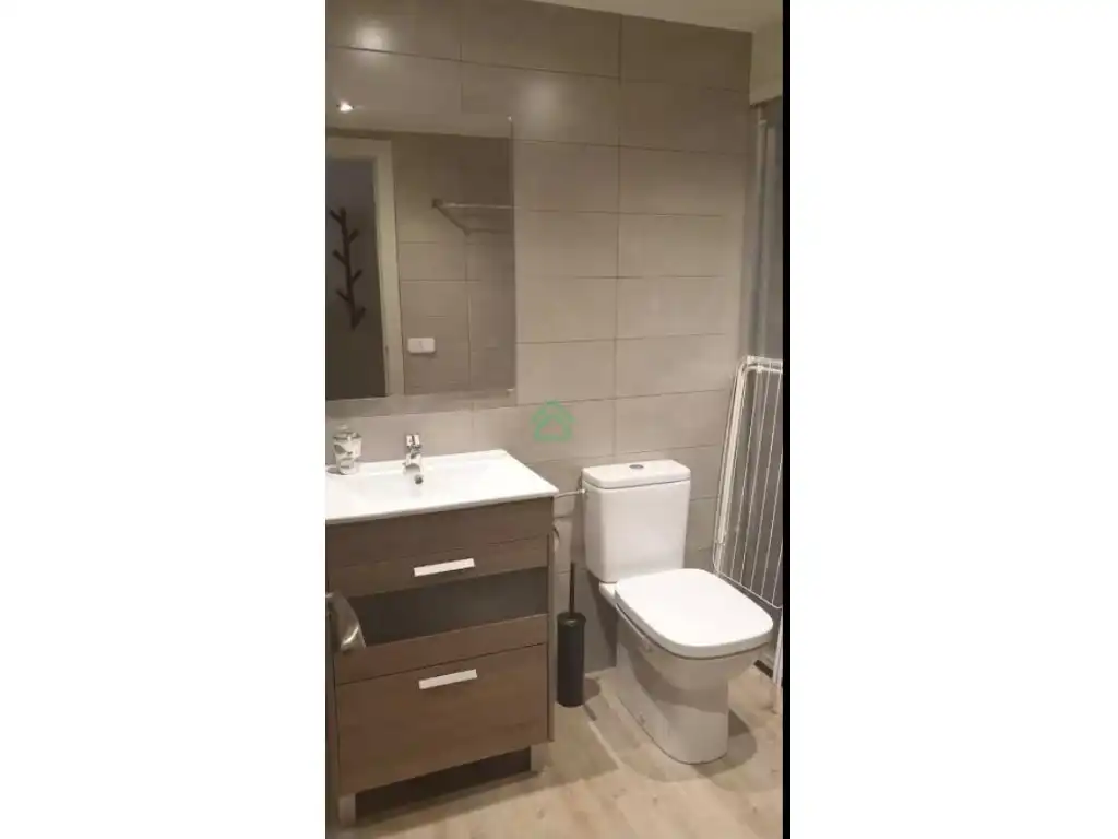 Estudio en venta en Carrer Montcorbison, imagen 4