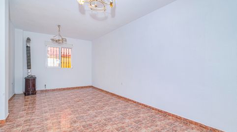 Foto 2 de Casa adosada en venta en Plaza España, 9-5, Residencial Triana - Barrio Alto, Las Gabias