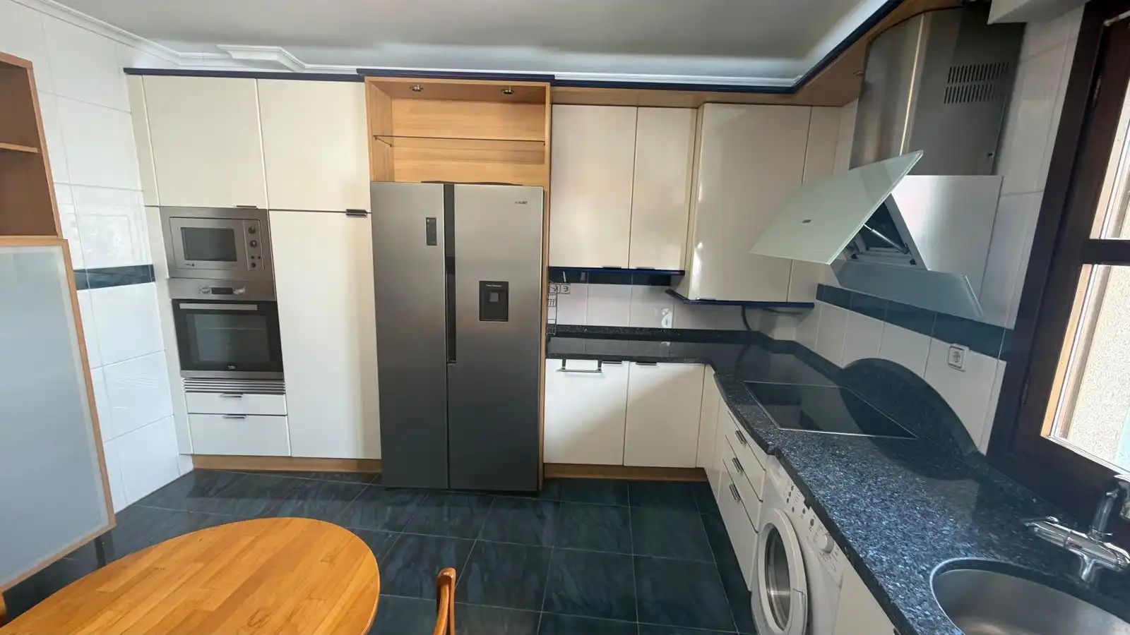 Cocina de Casa adosada en venta en Salvatierra / Agurain con Calefacción y Jardín privado