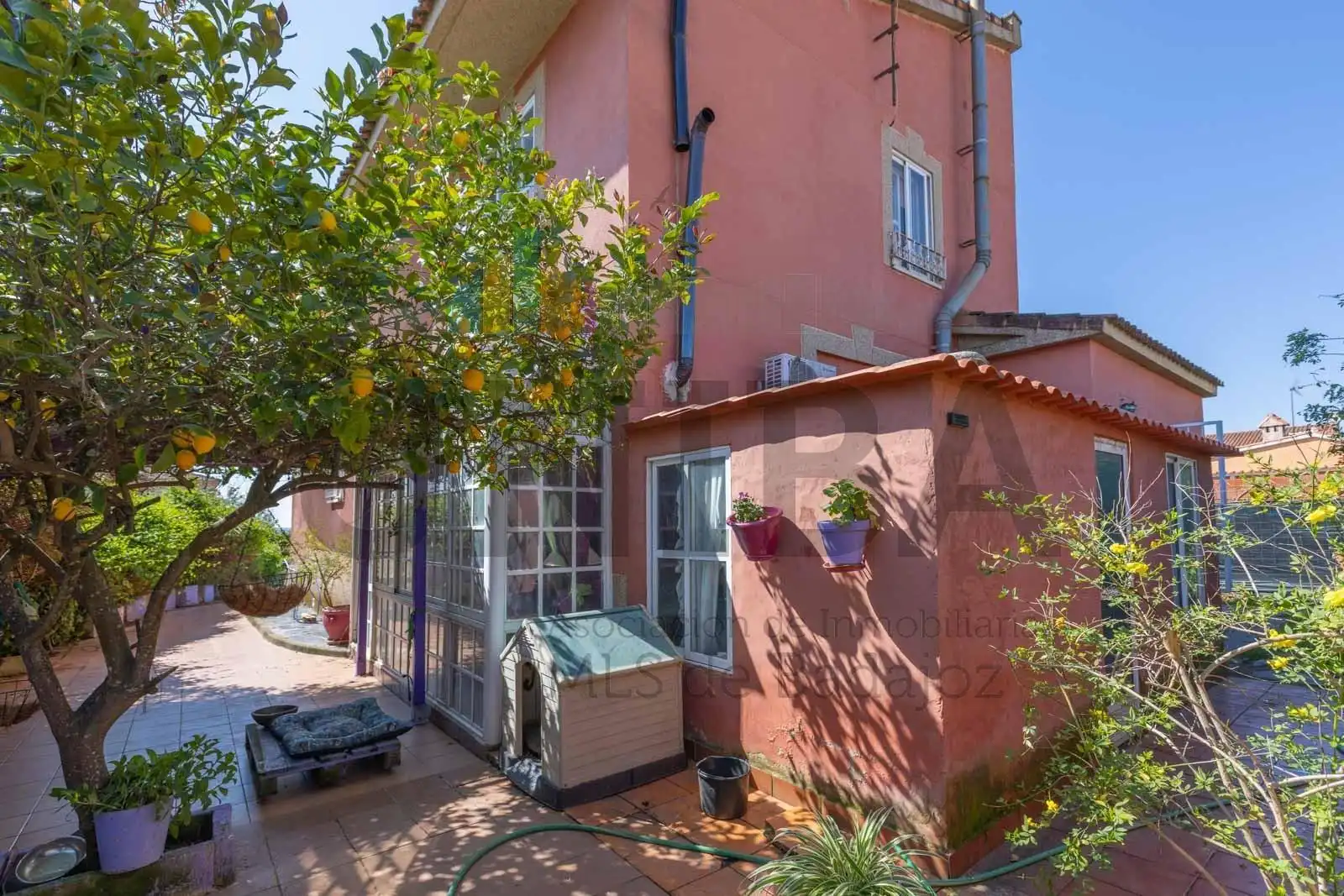 Jardí de Casa o xalet en venda en Badajoz amb Aire condicionat, Calefacció i Jardí privat