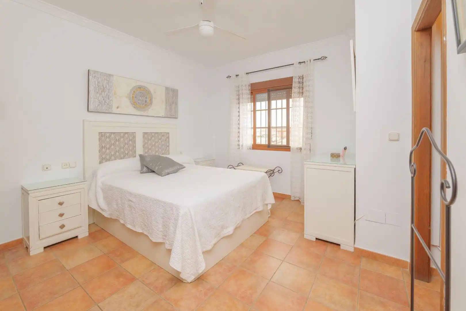 Bedroom of Houses for sale in Málaga  with Air Conditioner, Private garden and Swimming Pool