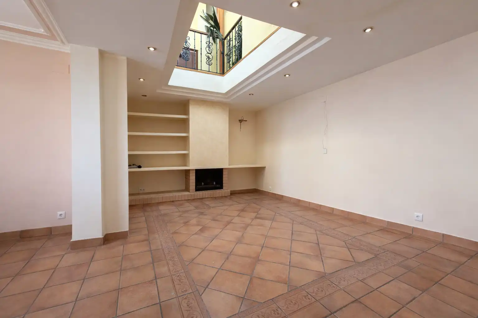 Sala de estar de Casa o chalet en venta en Casasimarro con Terraza, Amueblado y Balcón