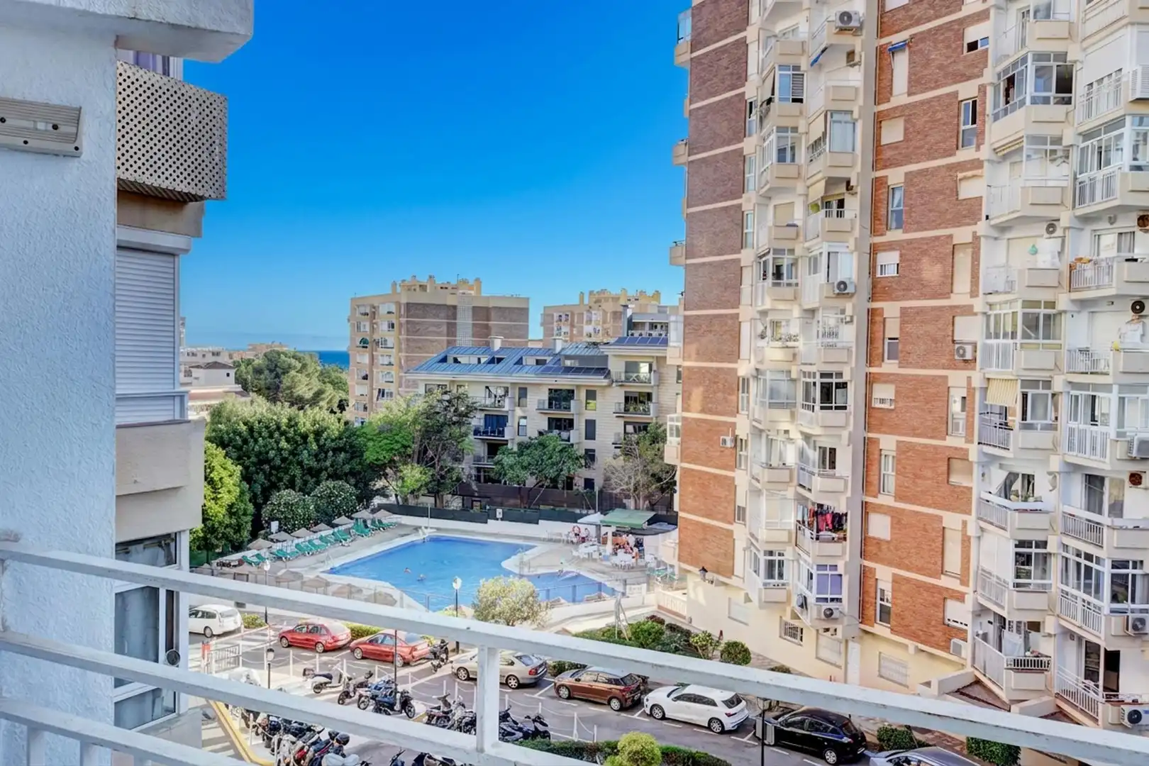 Vista exterior de Apartamento en venta en Benalmádena con Calefacción, Jardín privado y Terraza