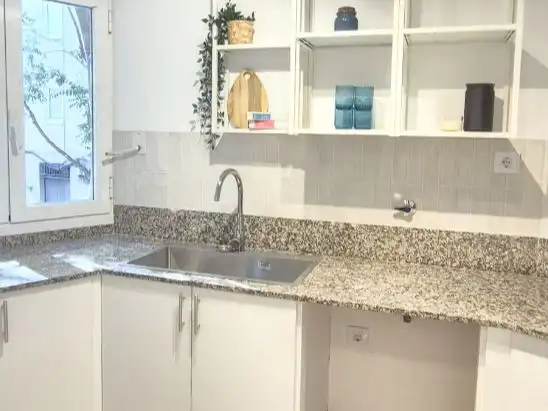 Flat with lift for sale in Carrasco i Formiguera 4, imagen 2