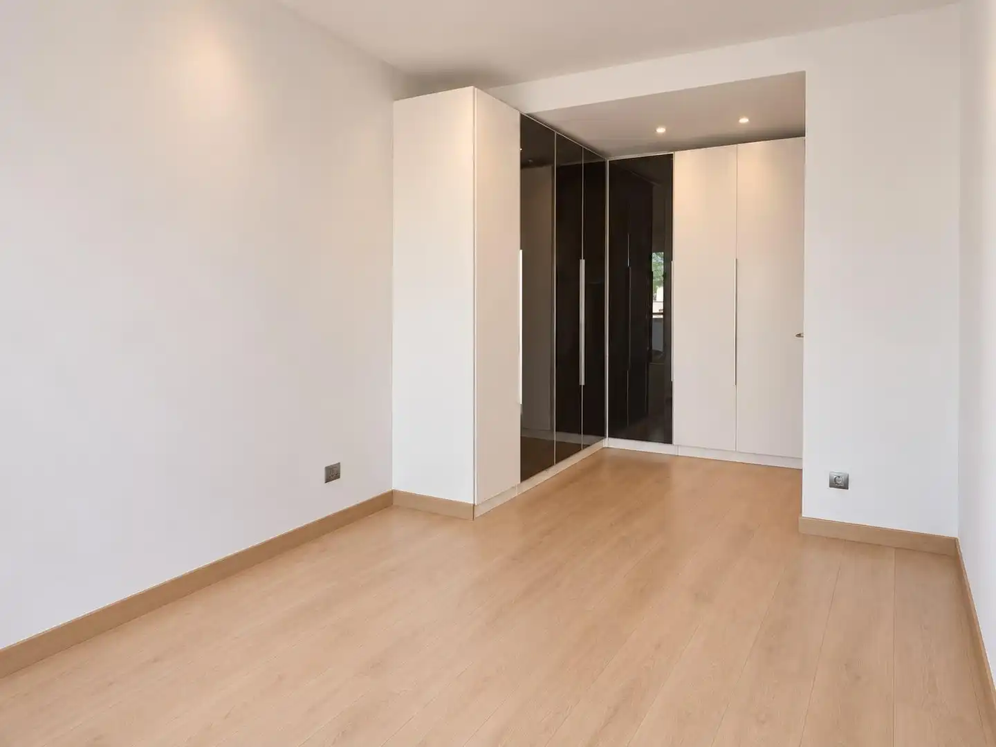 Bedroom of Flat for sale in La Roureda