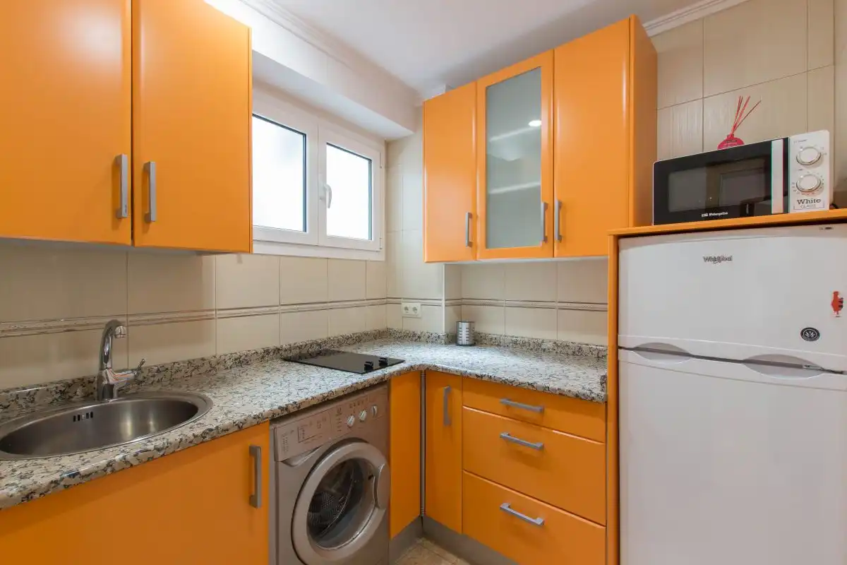 Küche von Wohnung zur Miete in  Pamplona / Iruña mit Heizung und Balkon