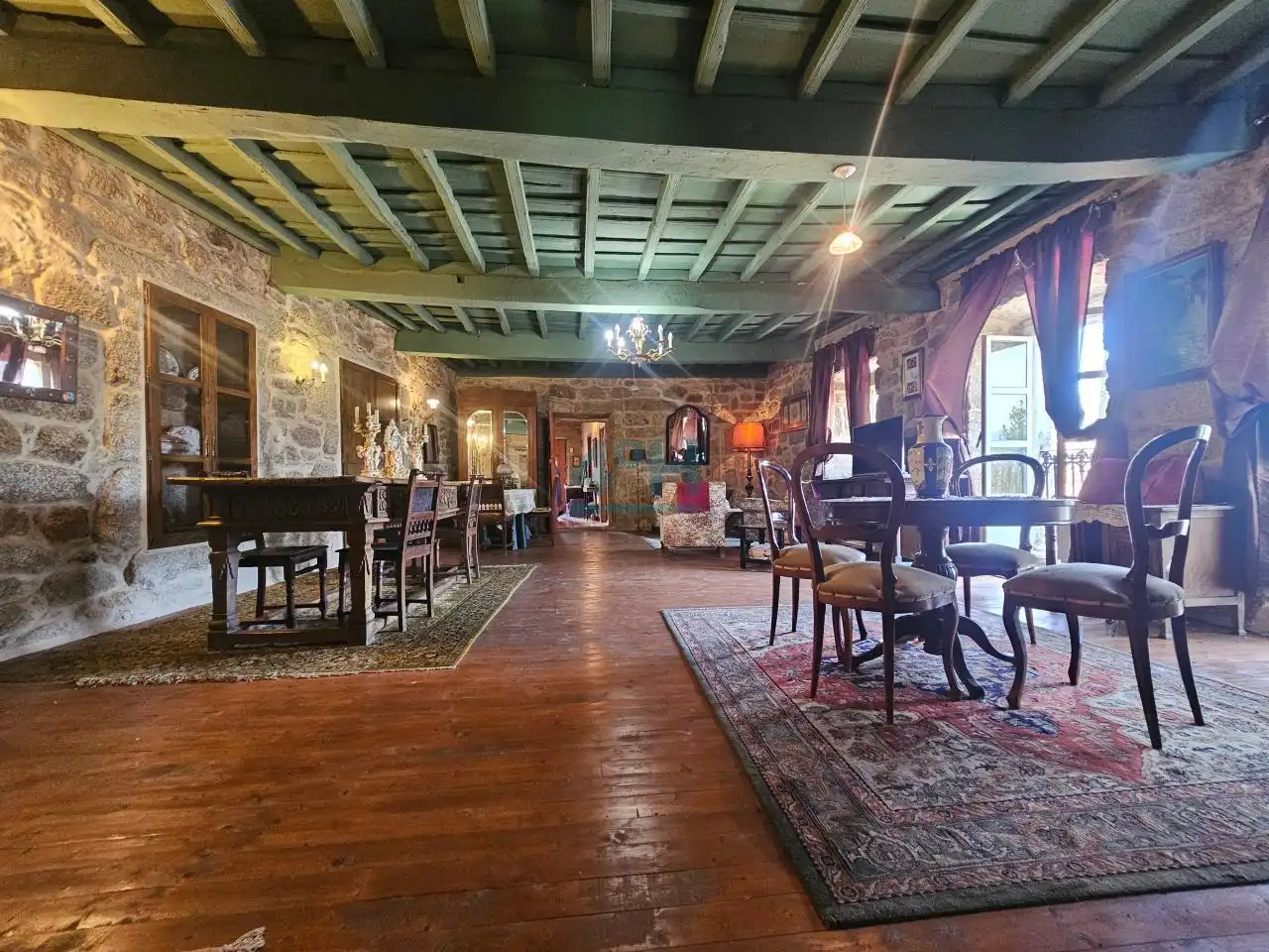 Comedor de Finca rústica en venta en Beade  con Jardín privado y Amueblado