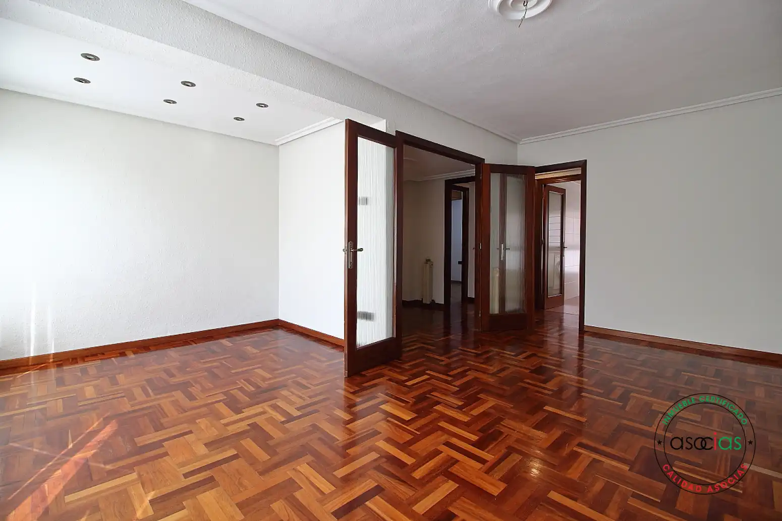 Living room of Flat for sale in Gijón   with Heating, Parquet flooring and Storage room
