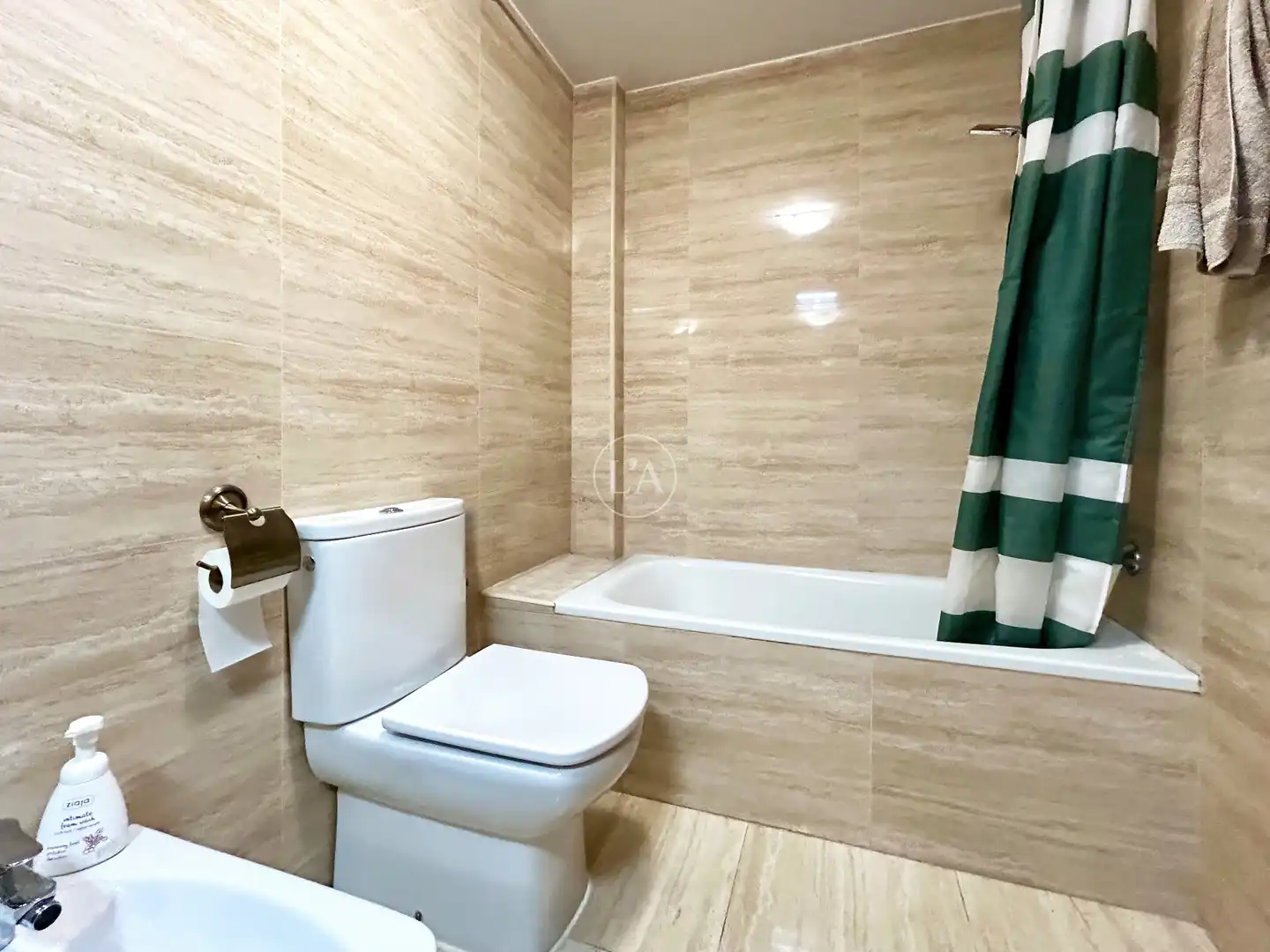 Bathroom of Attic for sale in Cambrils  with Air Conditioner, Heating and Terrace