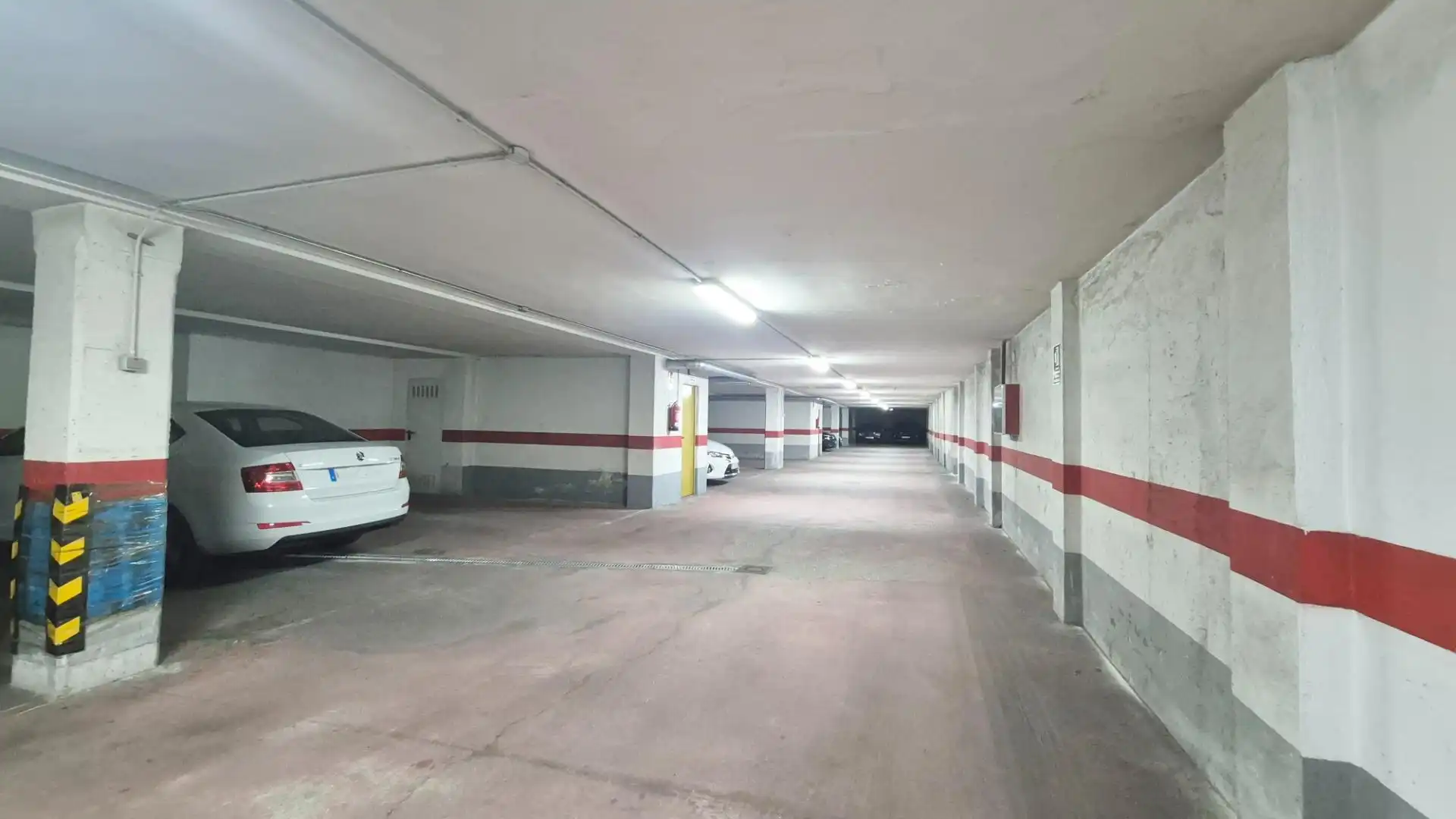 Aparcament de Pis en venda en San José - Parador - Zurguén