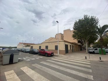 Terreno residencial en venta en Avinguda Dama d'Elx