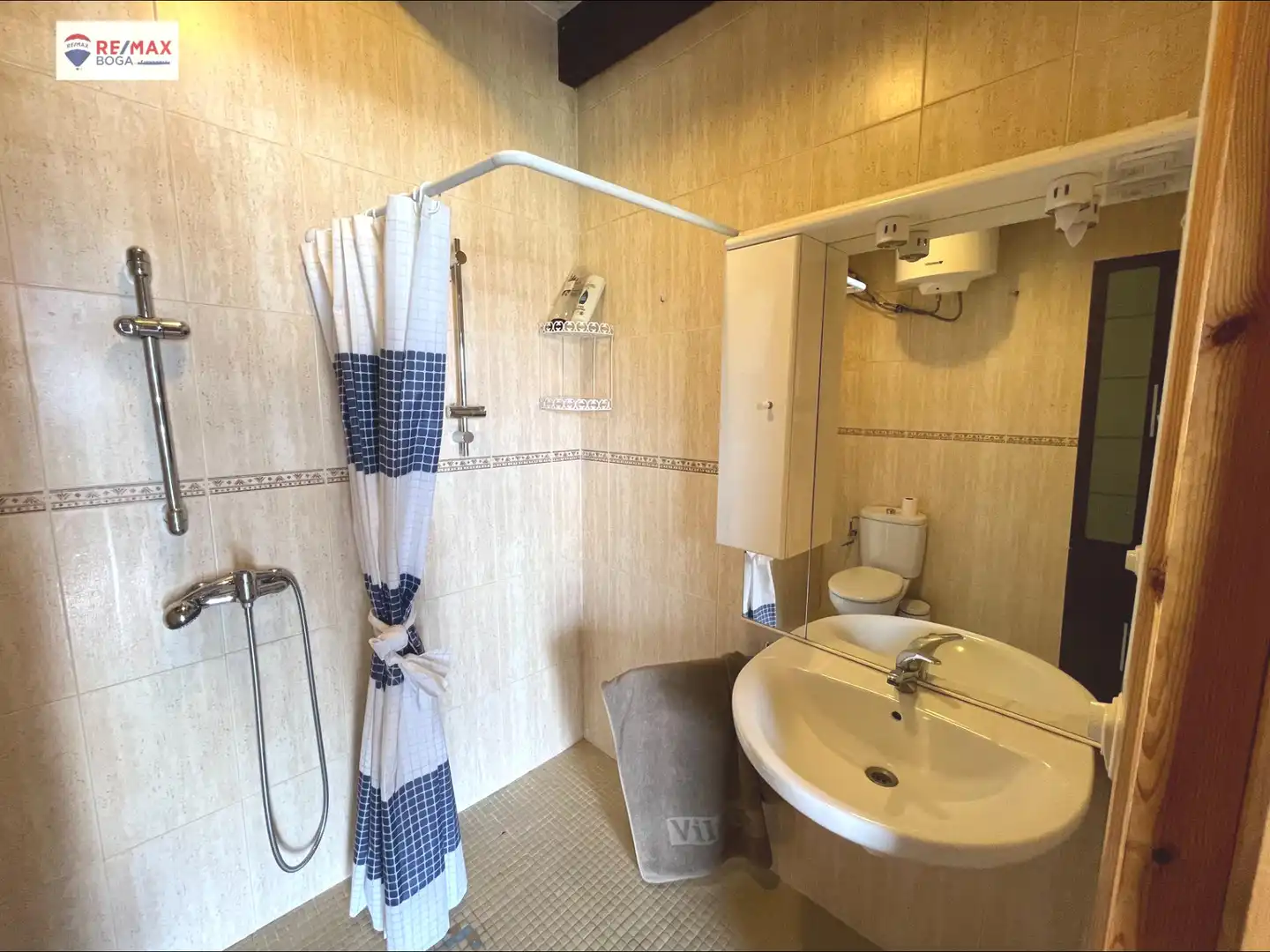 Baño de Casa adosada en venta en Ayegui / Aiegi con Aire acondicionado, Jardín privado y Terraza
