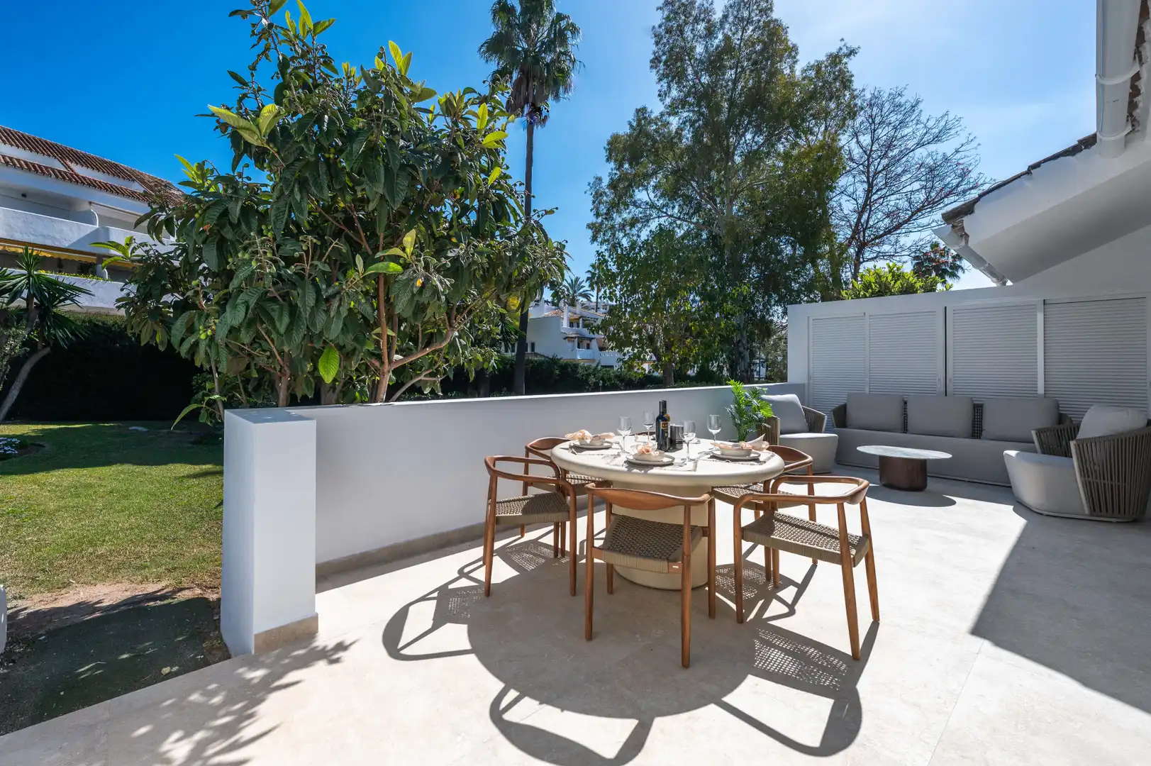 Apartament amb terrassa en venda a Nueva Andalucía, imagen 2