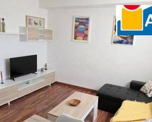 Living room of Flat to rent in Cáceres Capital  with Air Conditioner, Private garden and Furnished