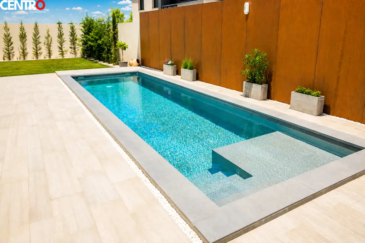 Piscina de Pis en venda en La Zubia amb Aire condicionat, Terrassa i Piscina comunitària