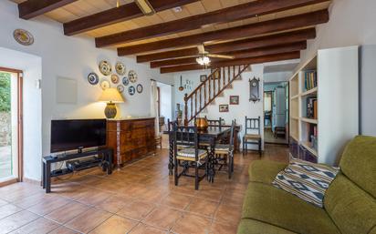 Sala d'estar de Casa o xalet en venda en Andratx amb Calefacció, Jardí privat i Traster