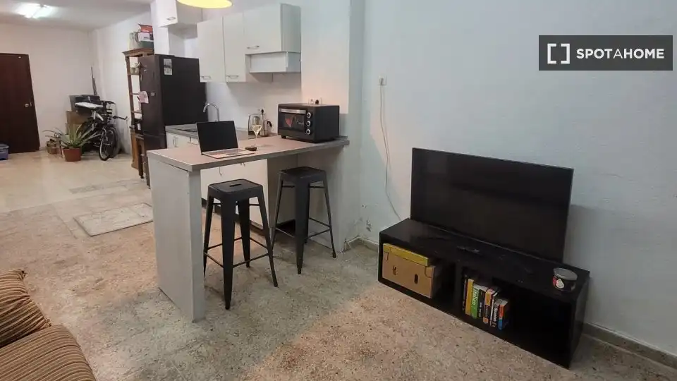 Cocina de Piso para compartir en Sevilla con Aire acondicionado, Terraza y Amueblado