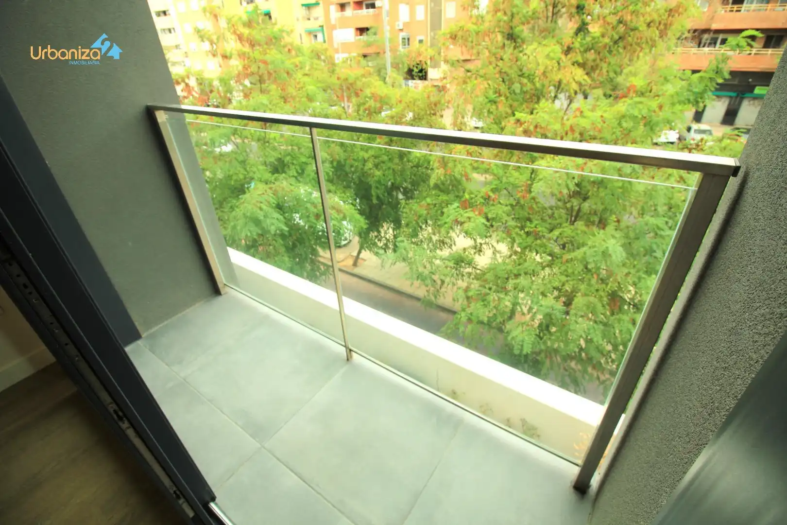 Flat for rent in Avenida Avenida Adolfo Díaz Ambrona, Avenida Elvas