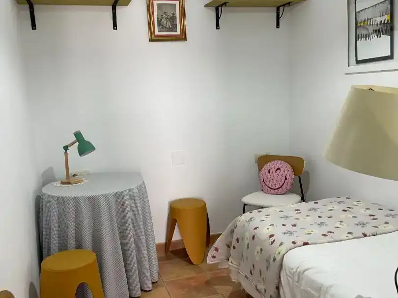 Habitación de Casa adosada en venta en Galaroza, Huelva