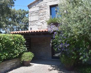 Vista exterior de Casa o xalet de lloguer amb opció a compra en Entrimo amb Aire condicionat, Terrassa i Piscina