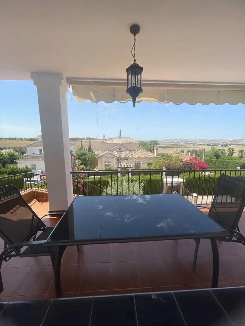 Chalet en venta en Calle Columela 3, imagen 3