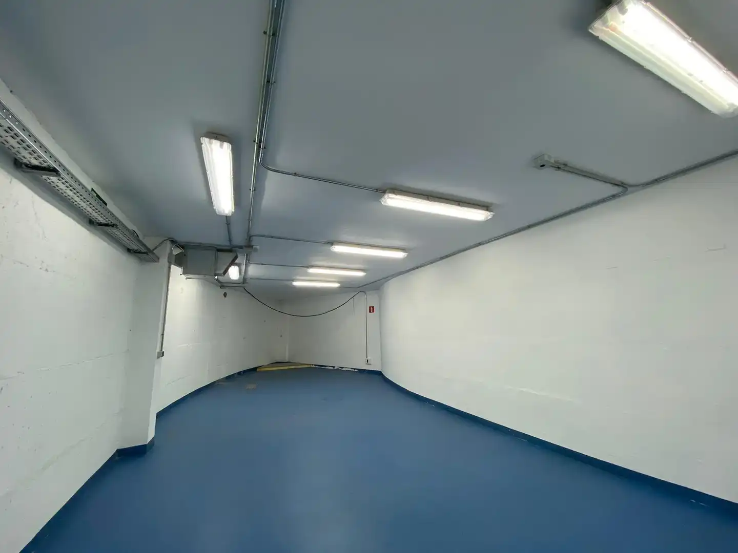 Nave industrial en venta en Torres de la Alameda