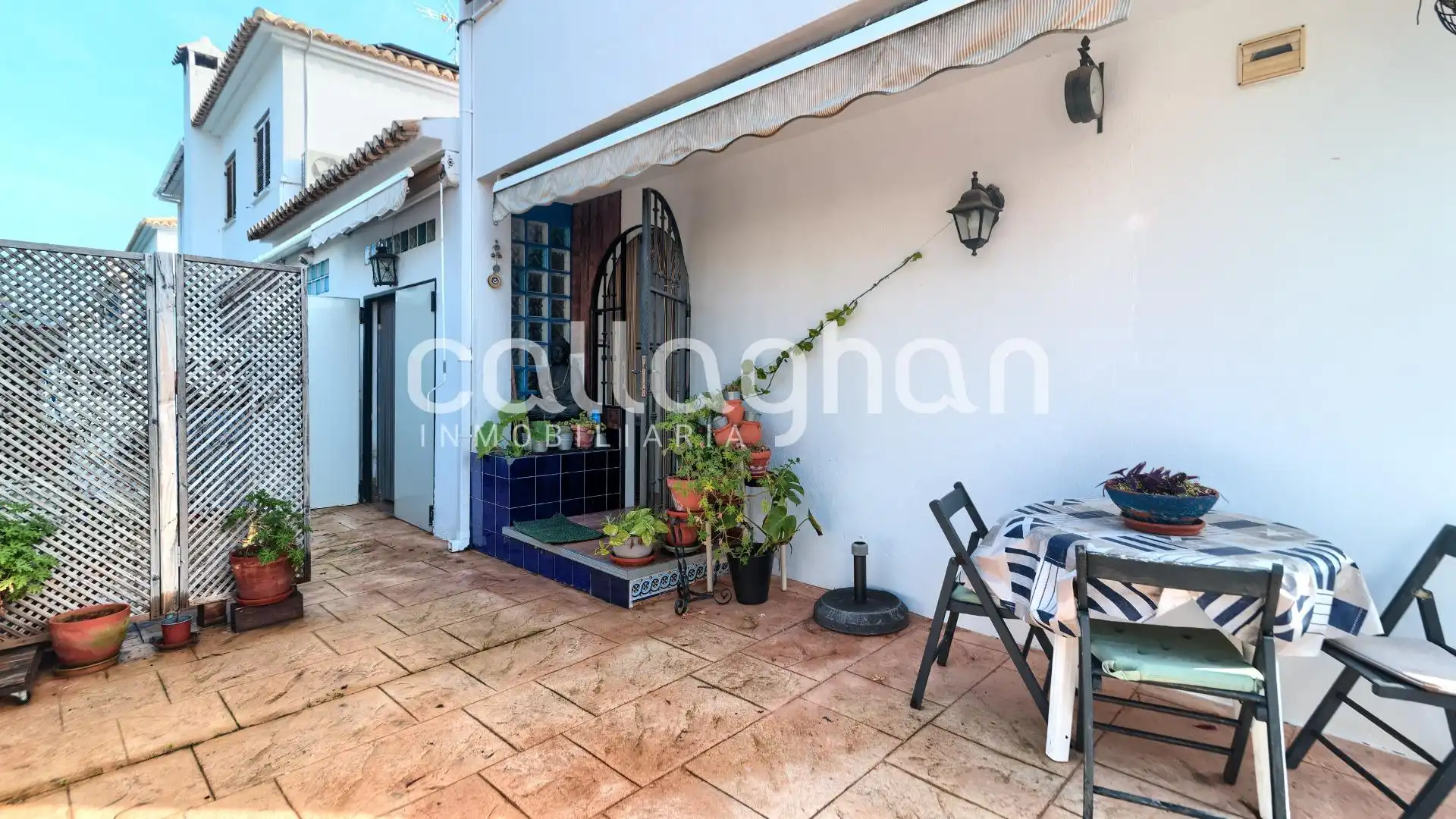 Terrassa de Casa adosada en venda en Sagunto / Sagunt amb Aire condicionat, Calefacció i Terrassa