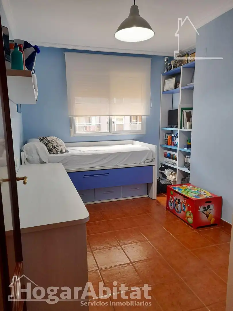 Schlafzimmer von Wohnung zum Verkauf in Cullera mit Klimaanlage und Balkon