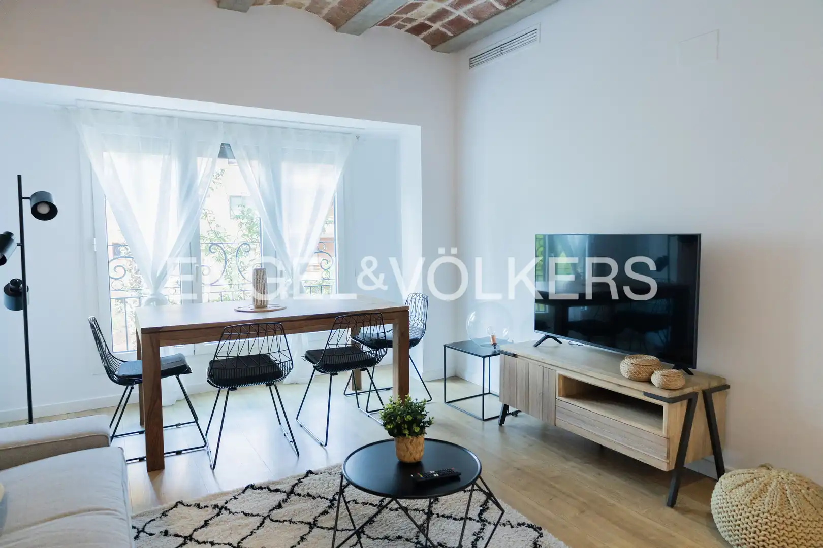 Wohnzimmer von Wohnung zum Verkauf in Barcelona mit Klimaanlage, Heizung und Parkett