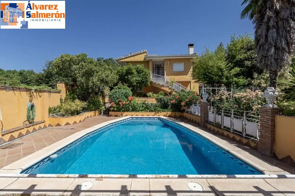 Chalet con terraza en venta en Calle ESCALERILLAS, imagen 2