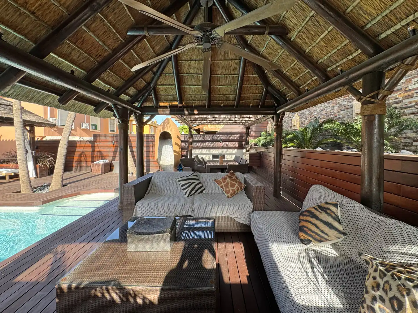 Terrassa de Casa adosada en venda en Alhaurín de la Torre amb Aire condicionat, Jardí privat i Parquet