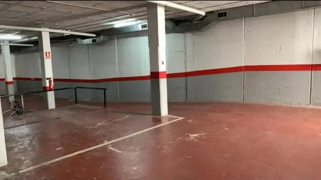 Garaje en venta en La Florida - Les Planes
