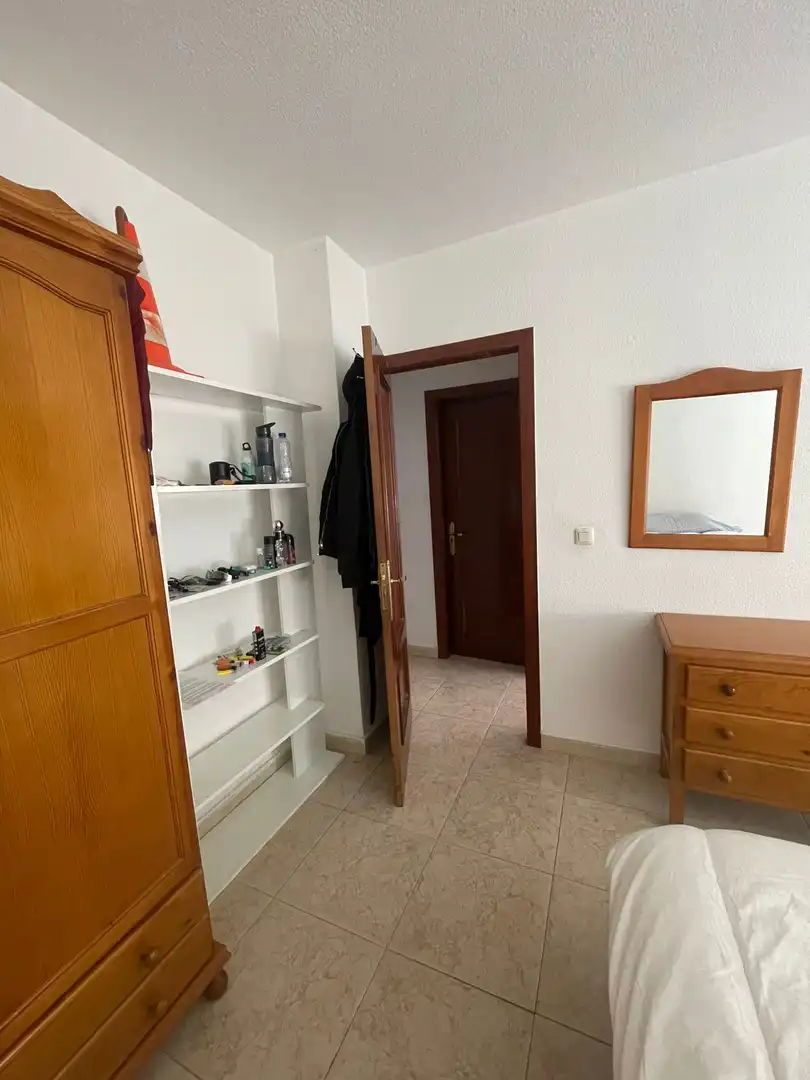 Flat for rent in Calle Buensuceso, Centro - Sagrario