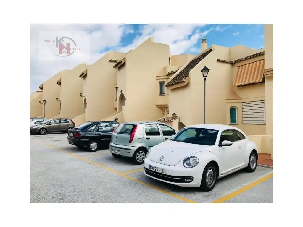 Parking de Apartamento en venta en Mijas con Jardín privado y Piscina comunitaria