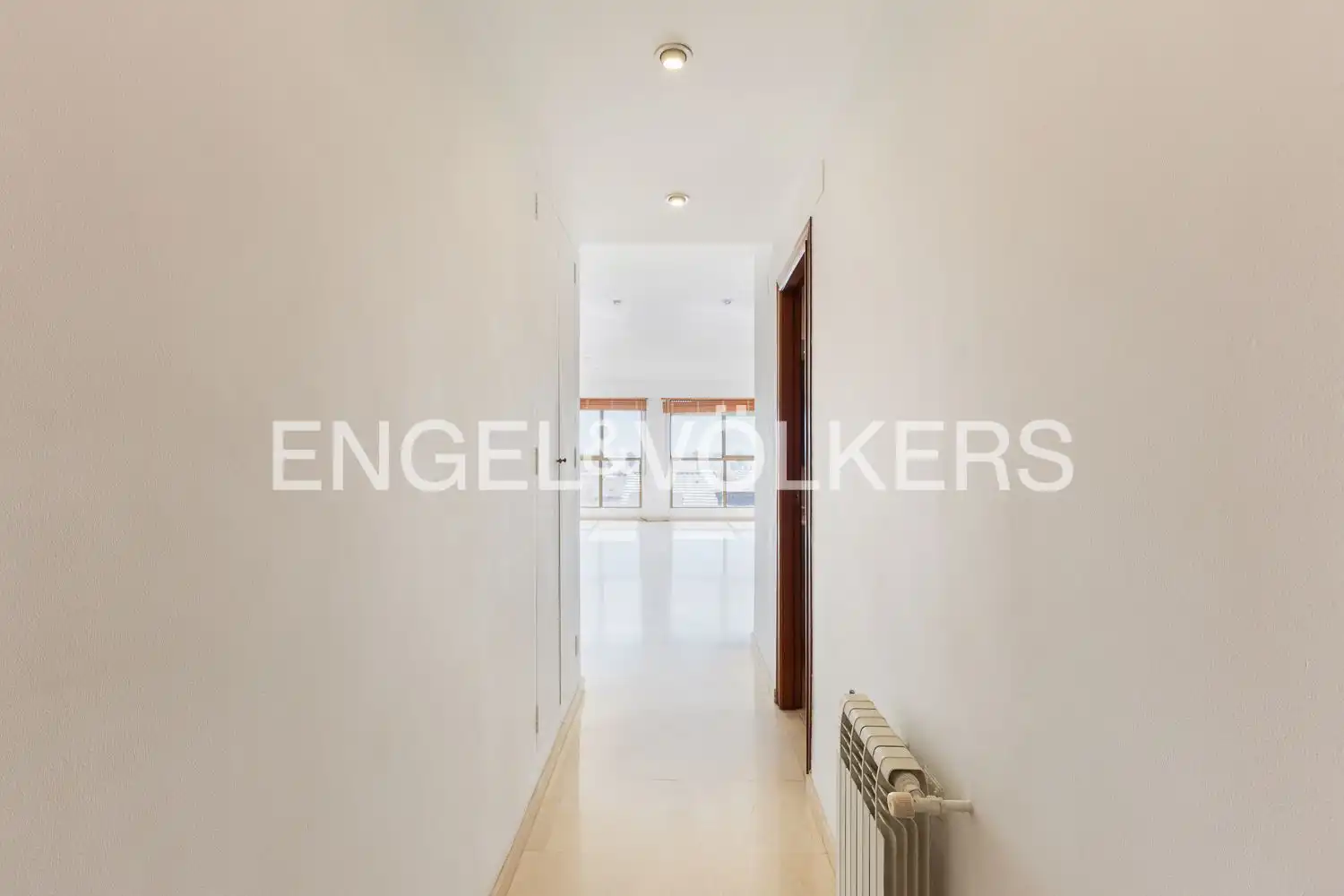 Piso de alquiler en Valencia con Aire acondicionado, Calefacción y Trastero