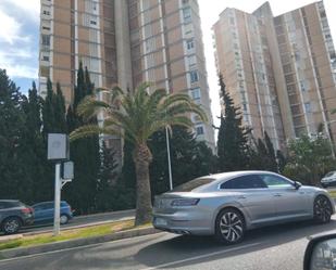 Aparcament de Apartament en venda en Alicante / Alacant amb Terrassa, Balcó i Piscina comunitària